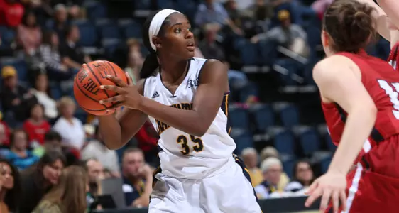Gilbert and Gilbert Combine to Lead Mocs to Win