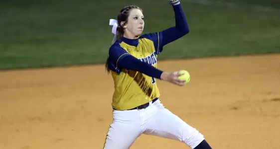 Softball Falls to No. 24 Louisiana-Lafayette