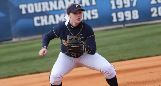 Softball Drops Rubber Match 4-2 to Samford