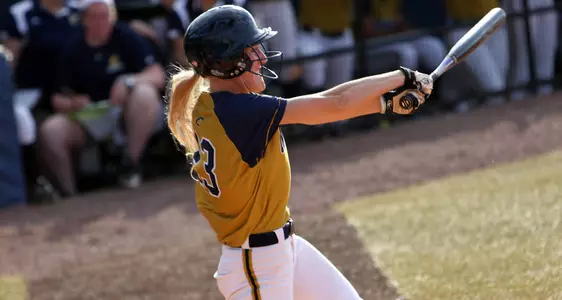 Mocs Fall in 13 Inning Melee to Eagles
