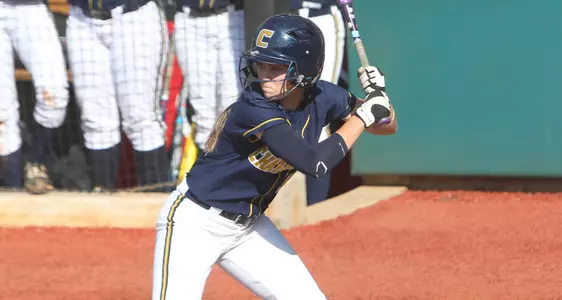 Softball Falls to No. 4 Georgia