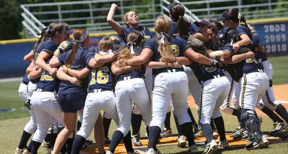 Softball Secures No. 2 Seed with Win over WCU