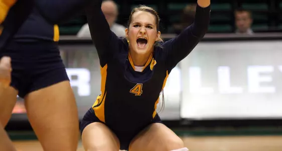 Batterton Leads Mocs to 3-2 Win over Wright State