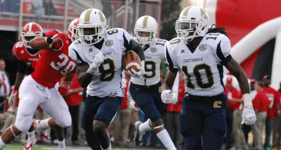 Tommy Hudson Leads Mocs to 42-6 Win at Austin Peay