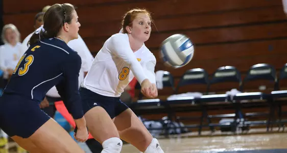 Mocs Drop Five-Set Match to ETSU Saturday