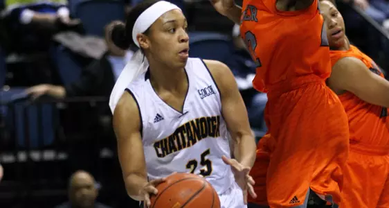 Mocs Run Streak to 15 in Win Over Mercer at Home