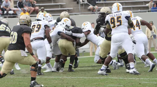 The Mocs defense in action.