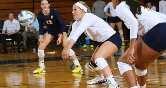 Sophomore Allie Davenport