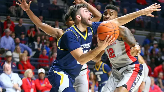 Chattanooga Men's Basketball vs Ole Miss in the Pavilion at Ole Miss in Oxford, Miss. on Dec. 16, 2018.
Photo by Petre Thomas