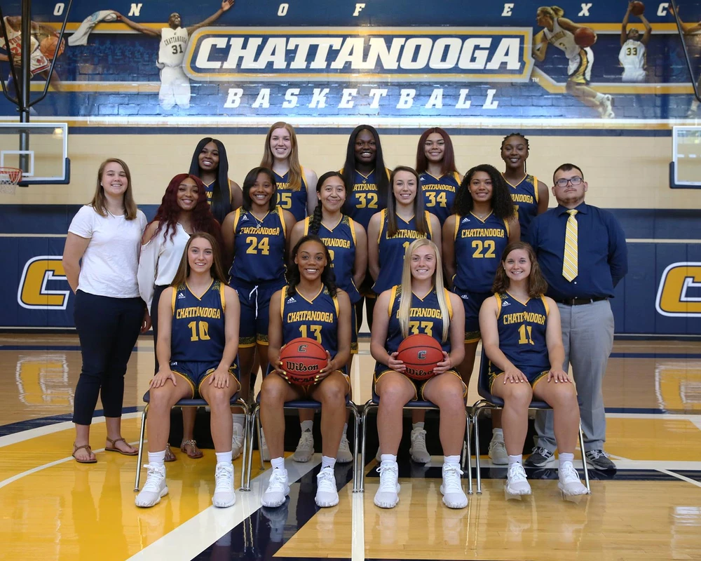 2019-20 wbb team photo