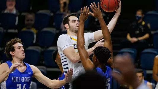 Game action between The University of Tennessee at Chattanooga and North Georgia on December 12, 2020. Photo by Patrick Murphy-Racey