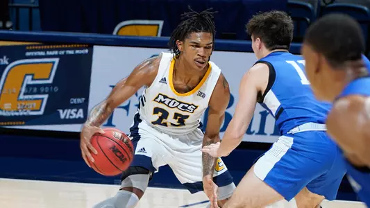 Game action between The University of Tennessee at Chattanooga and North Georgia on December 12, 2020. Photo by Patrick Murphy-Racey