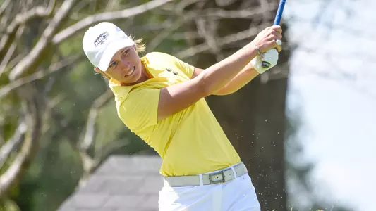 Dorota Zalewska's swing is captured in mid backswing at the 2019 Mason Rudolph Championships.