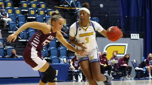 Eboni Williams driving against Eastern Kentucky