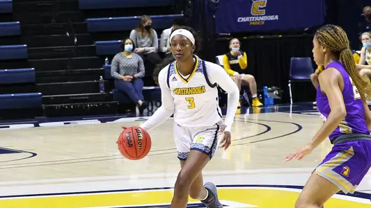 Eboni Williams against Tennessee Tech.