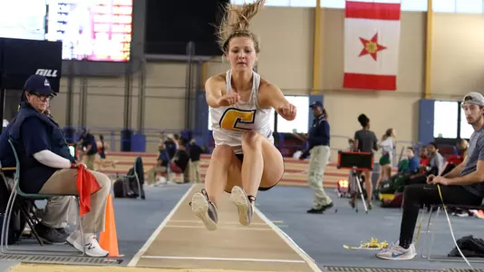 Madelyn Thompson long jump