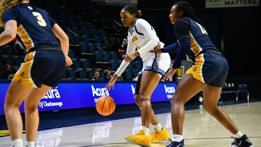 Leah Jones looks to continue the offensive flow.