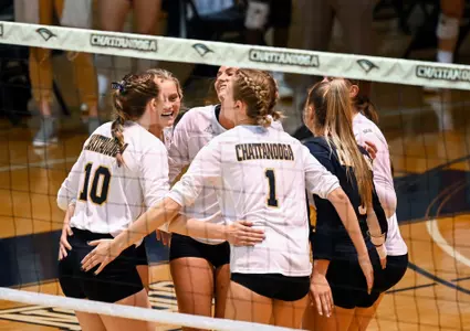 team-uncg-vb-foster