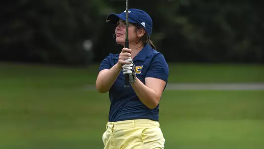 Megan Docherty studies her approach to the green.
