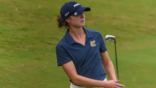 Esme Hamilton tracks her chip in Knoxville.
