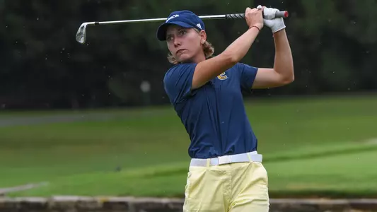 Dorota Zalewska off the tee in Knoxville.