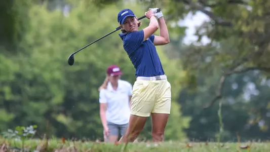 Dorota Zalewska off the tee at the Mercedes-Benz Collegiate.
