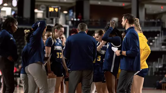 WBB huddle