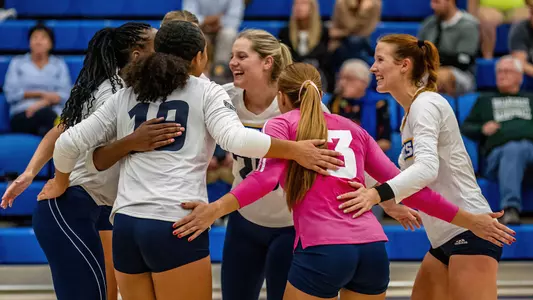 VB Team Huddle