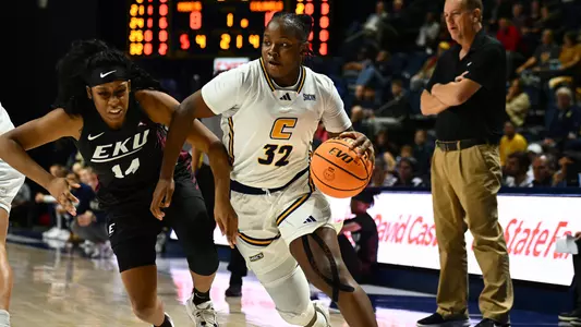 Raven Thompson drives to the basket in the win over Eastern Kentucky