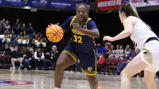 Raven Thompson drives against Wofford in SoCon Championship game