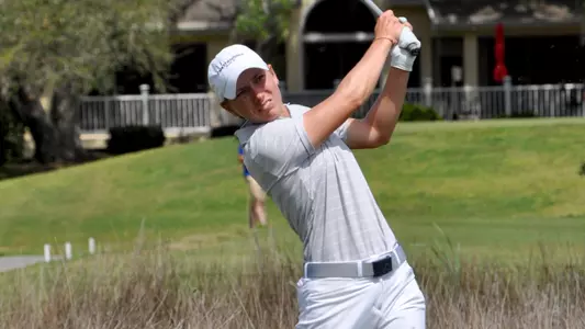Dorota Zalewska hits it within 5 feet leading to birdie at the SoCon Women's Golf Championships