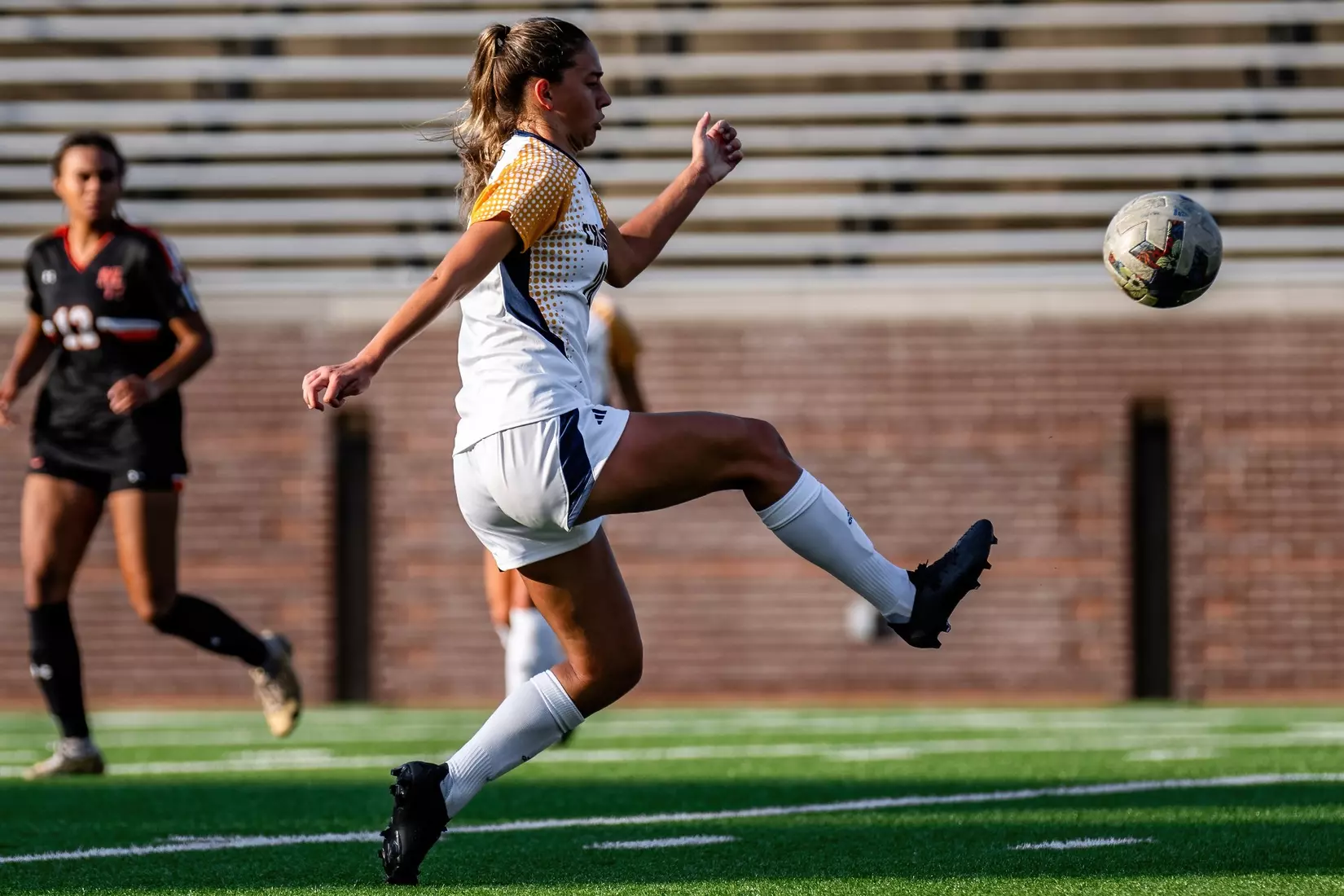 Mocs vs. Mercer