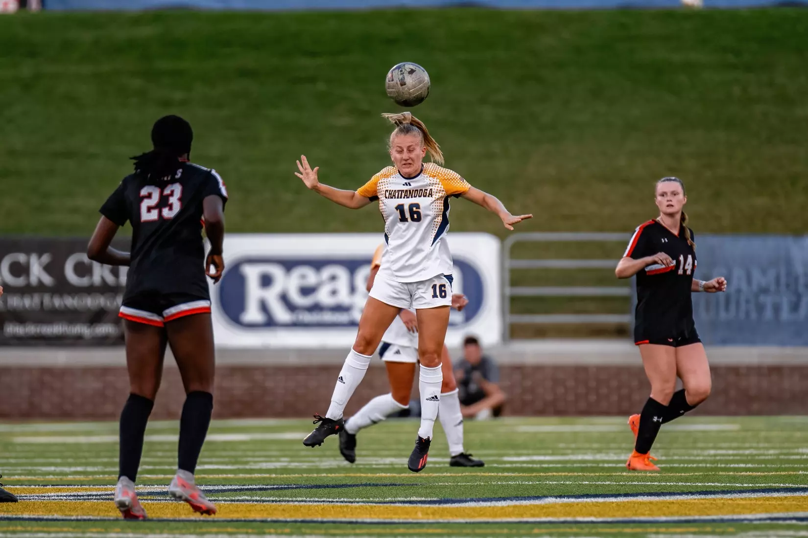 Mocs vs. Mercer