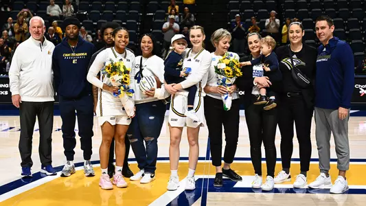 Senior Day with Jada Guinn, Sigrun Olafsdottir and families