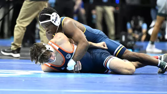 Isaiah Powe on top after an 8-point flurry in 3rd period comeback win in the NCAA 1st Round