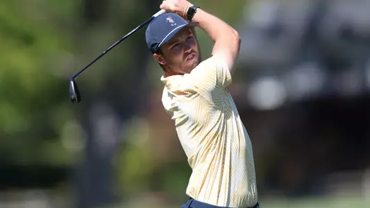Samuel Espinosa's patented high finish at Western Intercollegiate