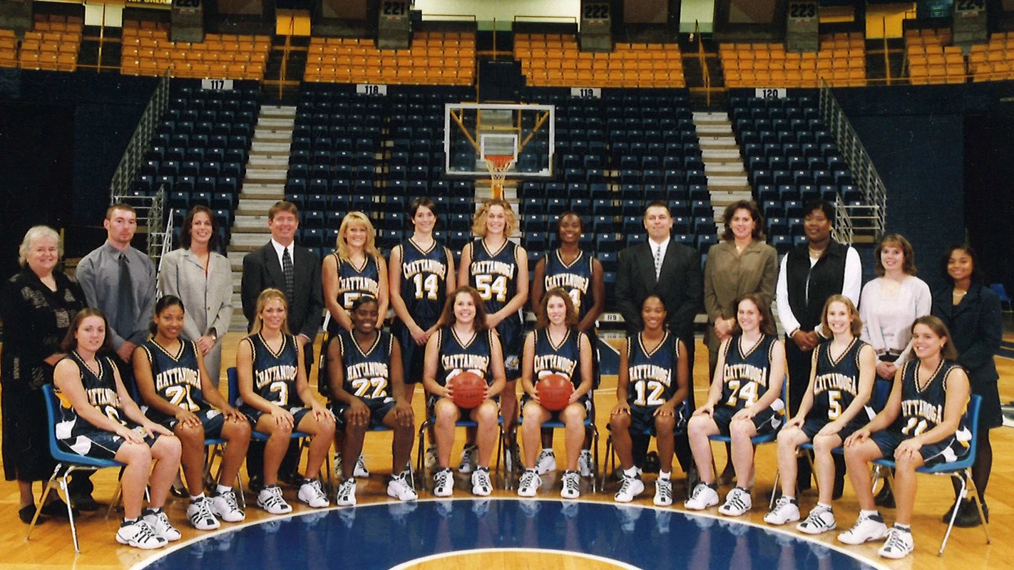 WBB 2000-01 Team Photo