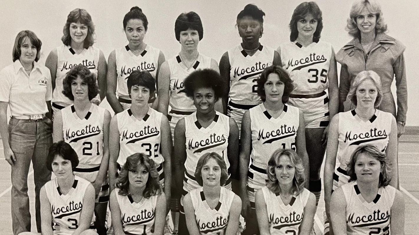 WBB 1979-80 Team Photo
