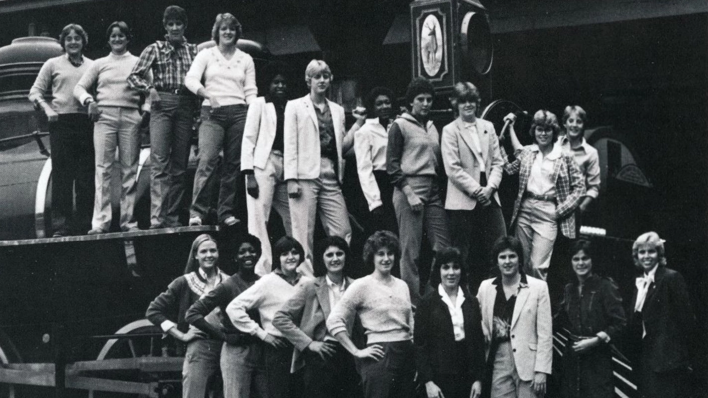 WBB 1981-82 Team Photo