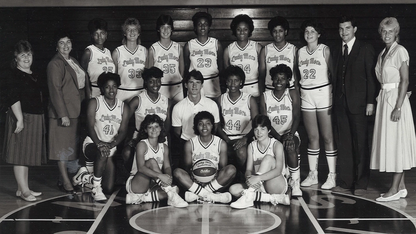 WBB 1985-86 Team Photo