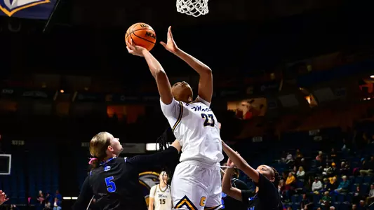 Ava Card driving layup