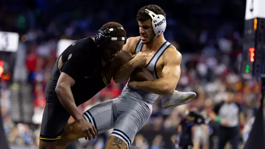 Noah Castillo looks to press advantage with single leg in win over Iowa