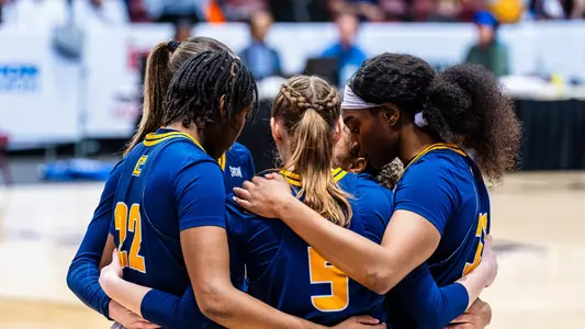WBB Team Huddle