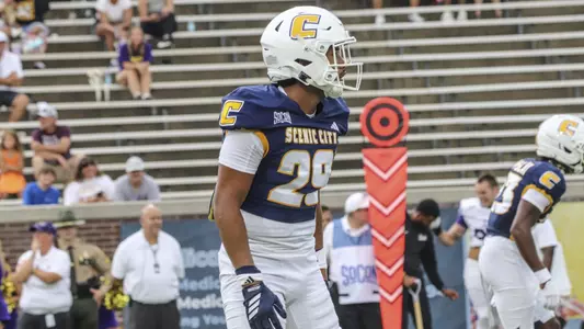 Jaden Nelson looks ahead as he moves into position pre-snap against Tennessee Tech.