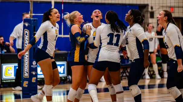 Volleyball celebrating after a point in its match against Valpo in the Chattanooga Classic