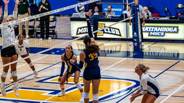 Elena Vukmanov hitting from the outside against UAB in the Chattanooga Classic