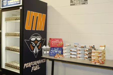 Fieldhouse Weight Room - Photo 5