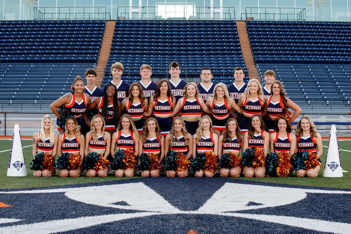 2019-20_cheer_team_photo