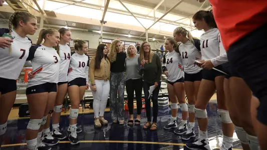 wilson_inside_huddle