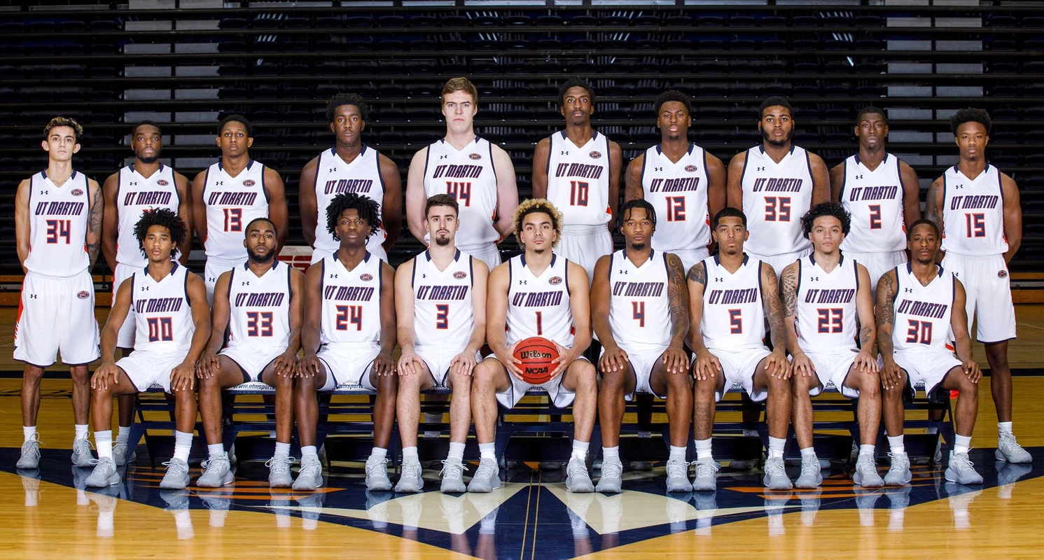 2021_mbb_team_photo